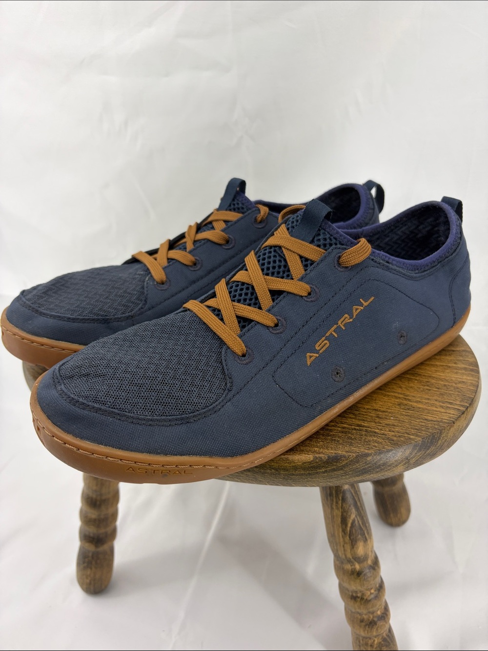 Astral Mens Loyak Canvas Water Shoes in Navy & Brown, sz 9